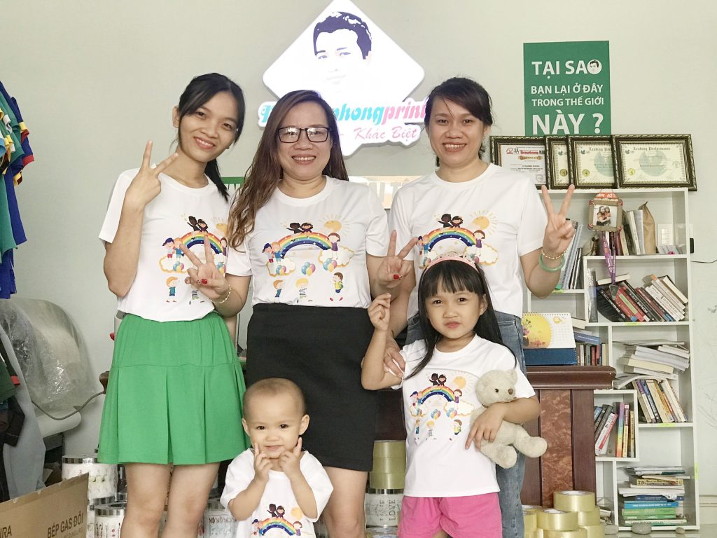 Đồng Phục Nhóm Đi Biển Giá Rẻ Gia Lai