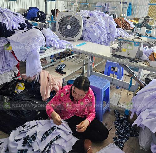 xuong-may-dong-phuc-gia-lai