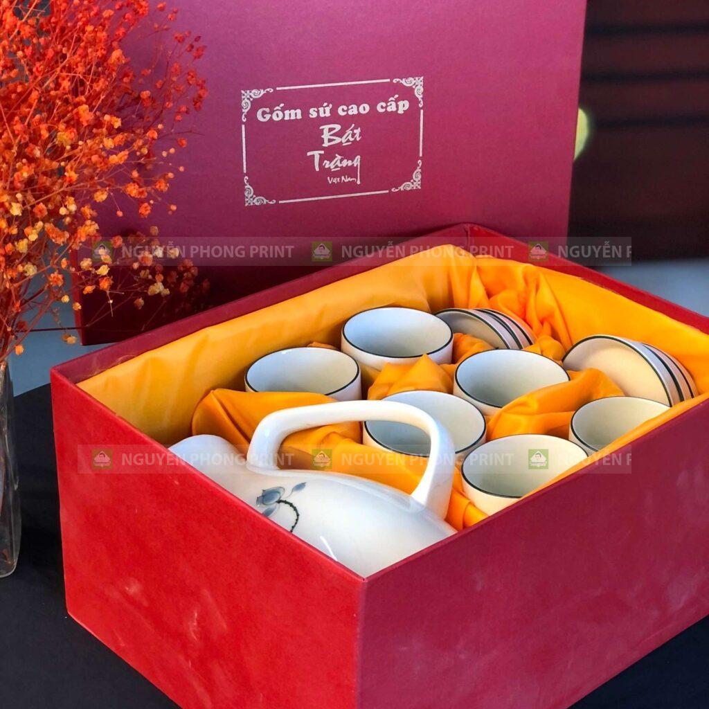 Đặt in bình trà gốm sứ Bát Tràng ở đâu 