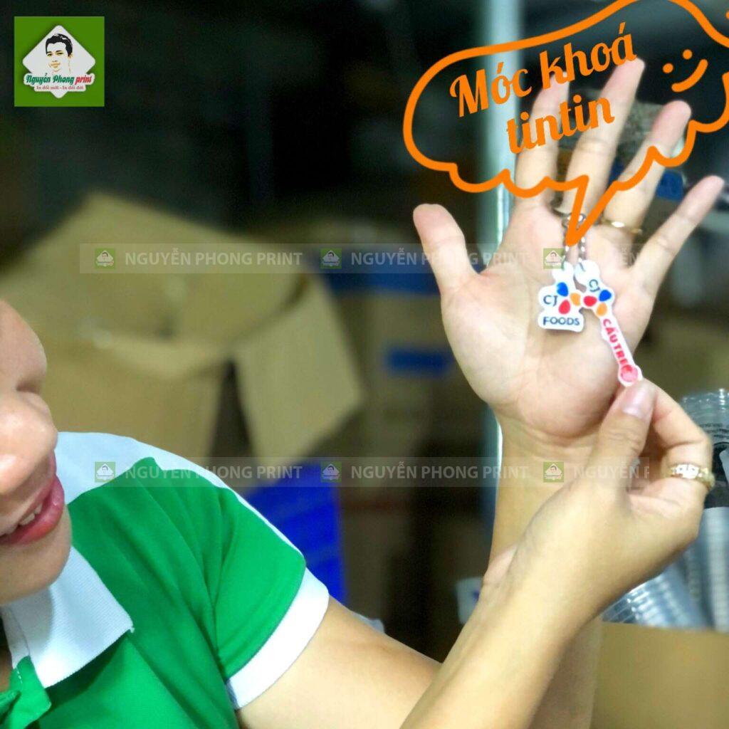 làm móc khóa quà tặng ở đâu uy tín