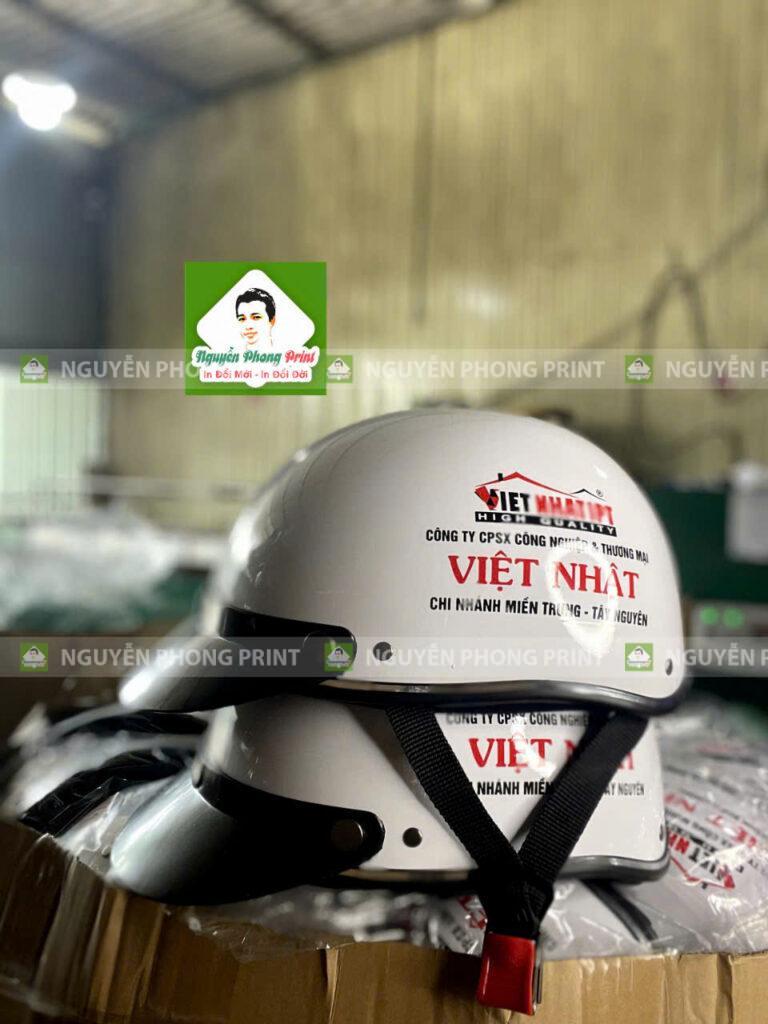 in mũ bảo hiểm số lượng ít