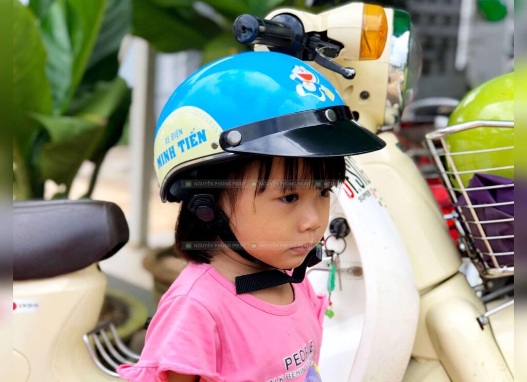 In Mũ Bảo Hiểm Trẻ Em Ở Kon Tum - Quà Tặng Doanh Nghiệp