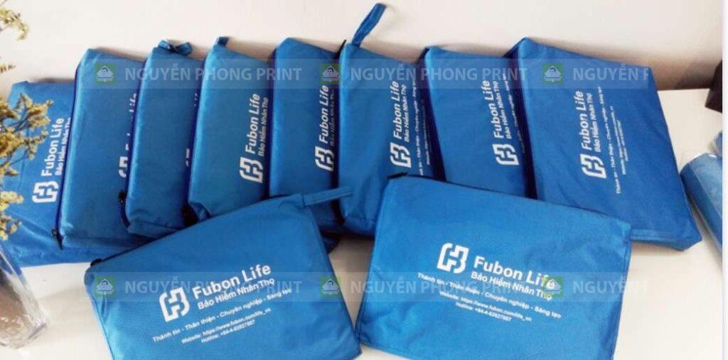 Lựa chọn áo mưa Kon Tum theo yêu cầu