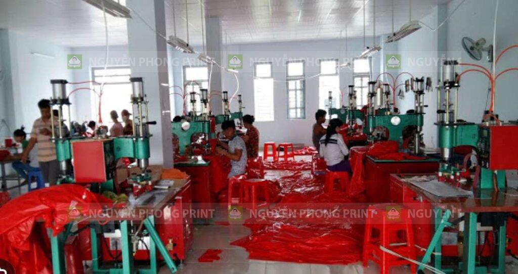 Xưởng sản xuất áo mưa Kon Tum