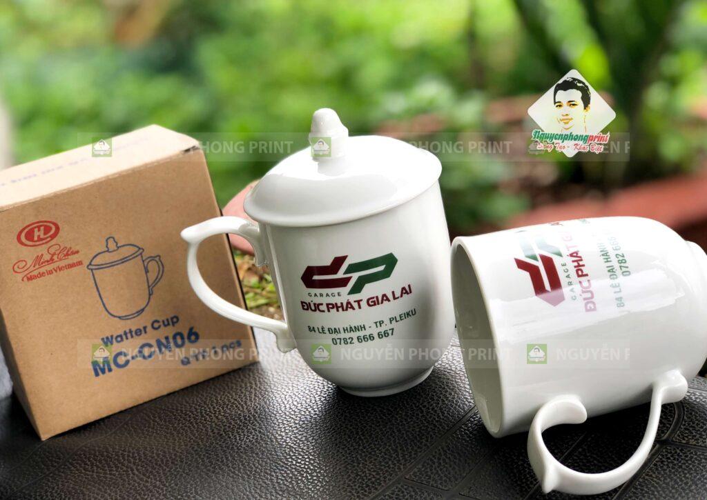 Ly sứ quà tặng đại hội Đảng