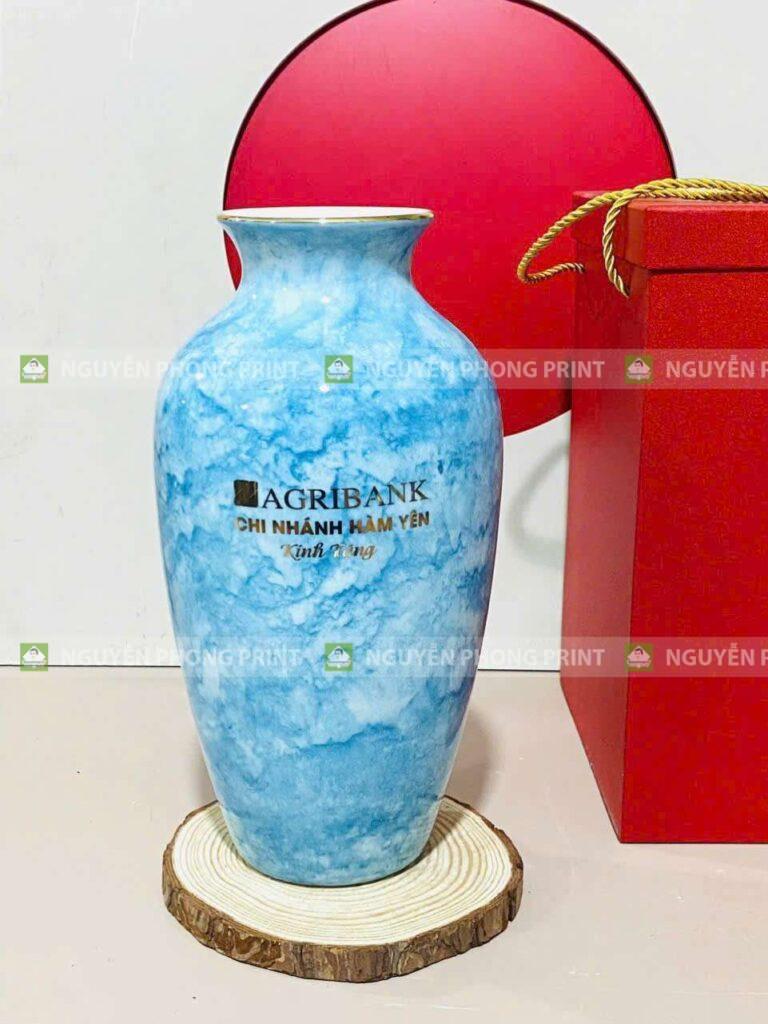 Những ai nên chọn lọ hoa sứ làm quà tặng?