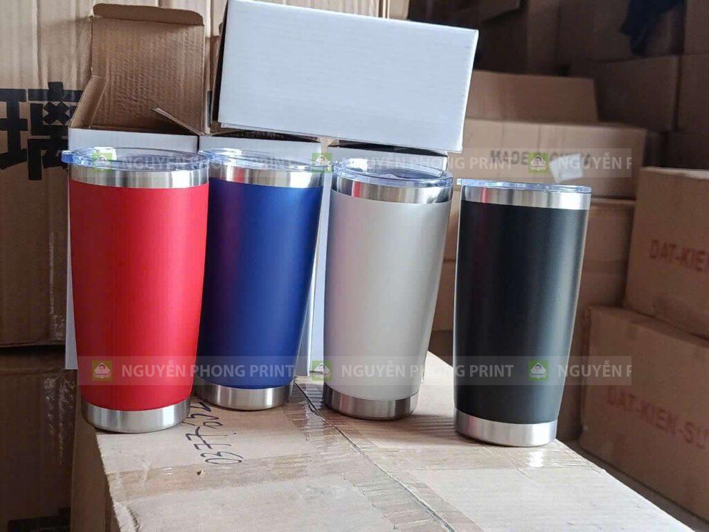 Vì sao nên chọn bình giữ nhiệt in logo làm quà tặng?
