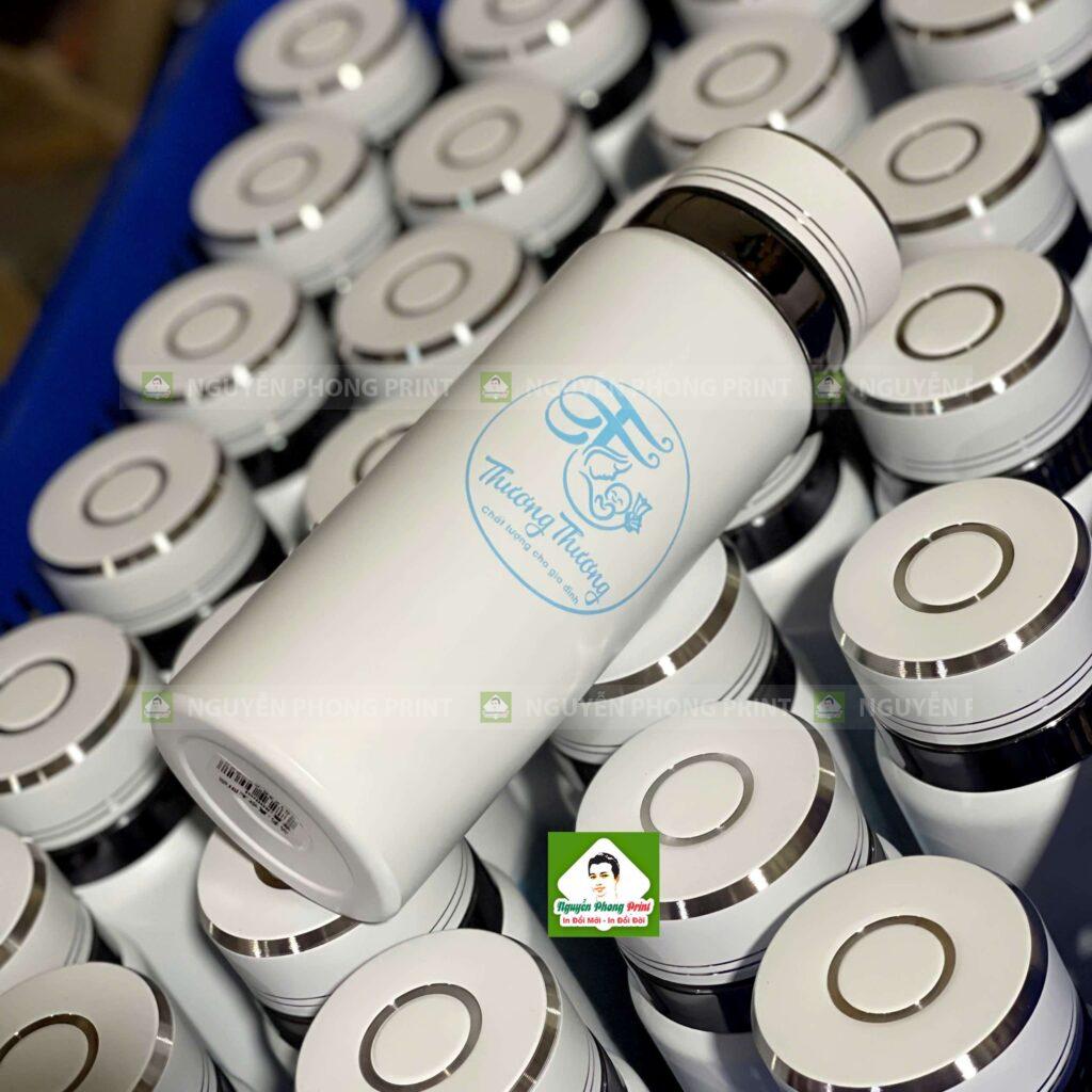 Địa chỉ In bình giữ nhiệt Hội Phú Gia Lai giá sỉ tại xưởng - Nguyễn Phong Print